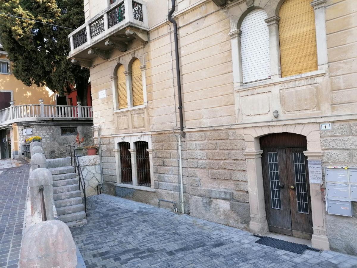 Via XX Settembre 1 Garda (Verona) Exterior foto